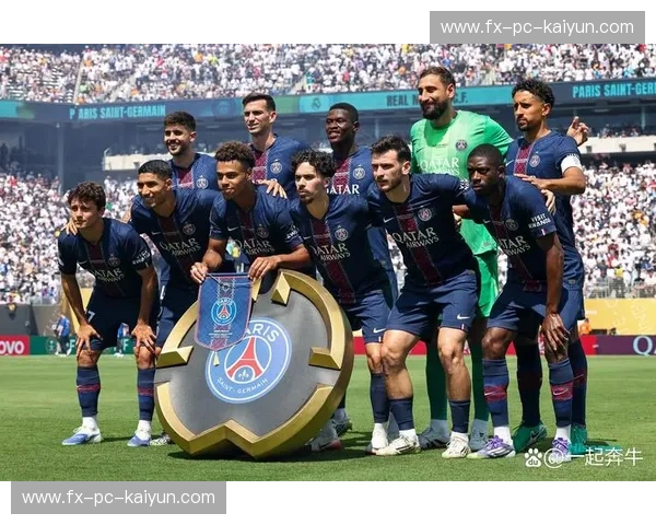 欧冠之魂的共鸣：当15冠皇马重逢7冠米兰，绿茵场上的贵族史诗